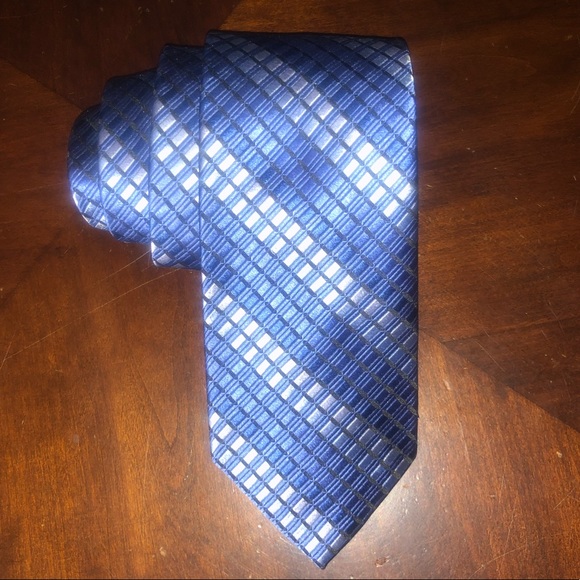 MICHAEL Michael Kors Other - MICHAEL Michael Kors Angled Silk Tie